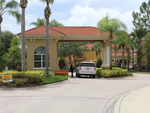24-hour staffed entrance
