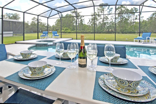 Outdoors Dining and Pool Area